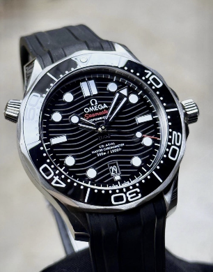 Omega Seamaster 300 Black on Rubber - foto 3