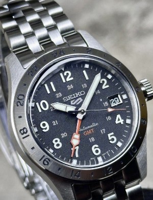 Seiko 5 Black Dial Explorer GMT SSK023K1 - foto 4