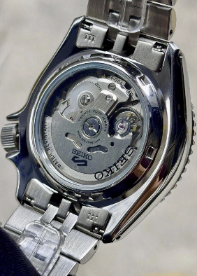Seiko 5 White Batman GMT SSK033K1 - foto 2